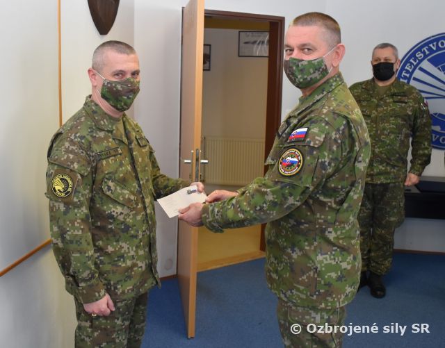 Ocenenie príslušníkov veliteľstva vzdušných síl v boji proti COVID-19