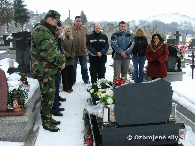 KOLEGOVIA ZO ZÁKLADNE V PREŠOVE SPOMÍNALI